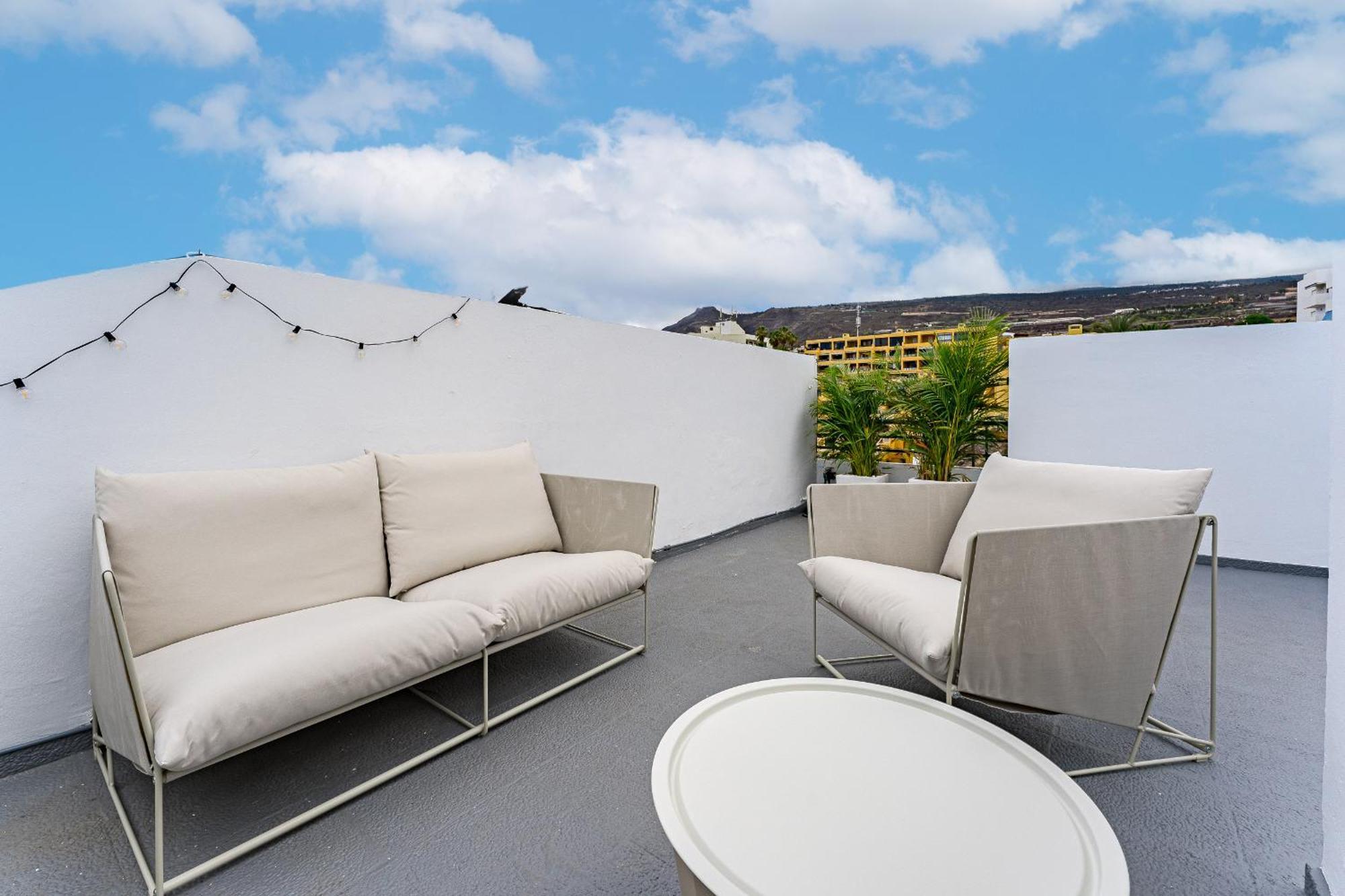 شقة 2Bdr Ocean View & Large Private Terrace In Puerto De Santiago بويرتو دي سانتياغو المظهر الخارجي الصورة
